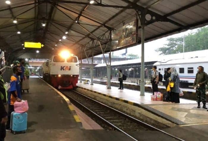 Naik Kereta Api Penumpang Bisa Pilih Tes Genos Atau Rapid